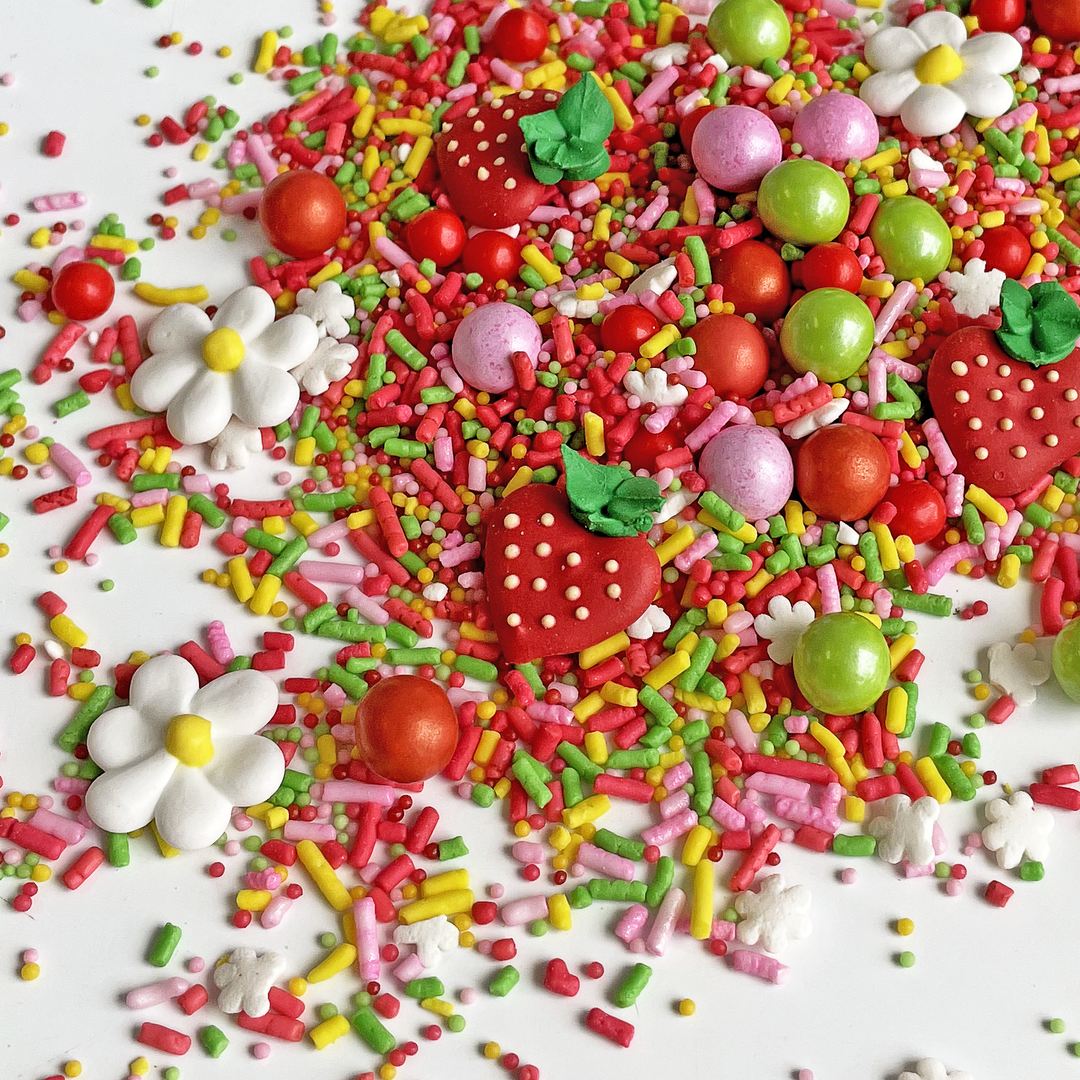 Strawberry Daisy Sprinkle Mix
