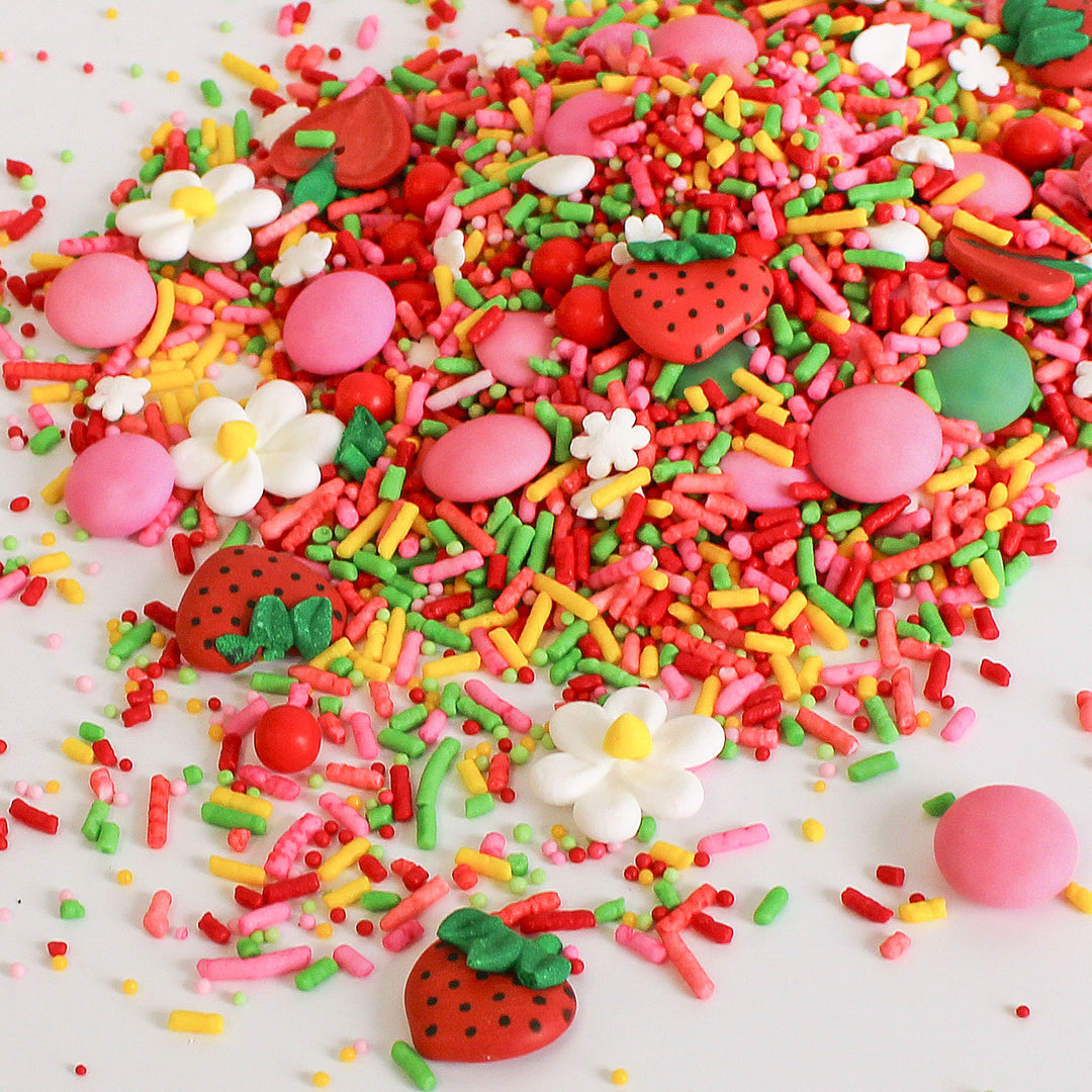 Strawberry Daisy Sprinkle Mix